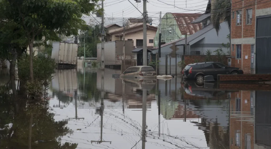 Enchente no município de Canoas, que contabiliza o maior número de mortes na crise que o Rio Grande do Sul enfrenta neste mês 16.05.2024 - Mister Shadow/ASI/Estadão Conteúdo. Fonte: CNN