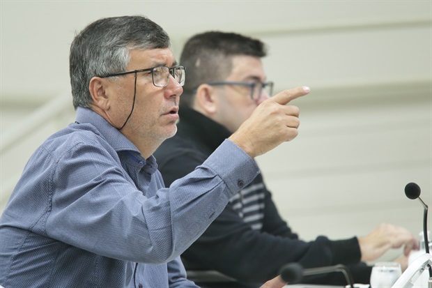 Pedro Kawai é autor do requerimento 650/2024, aprovado na noite da segunda-feira (27) na 32ª Reunião Ordinária. Crédito: Rubens Cardia Fonte: Câmara Municipal de Piracicaba