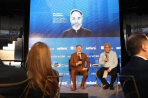 Professor da Universidade de Columbia, Thaddeus Pawlowski, em evento do Esfera Brasil, em Nova York. / 13/05/2024. Fonte: CNN