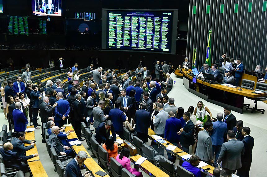 Senadores e deputados derrubaram veto à Lei Orgânica Nacional das Polícias Civis. Fonte: Agência Senado