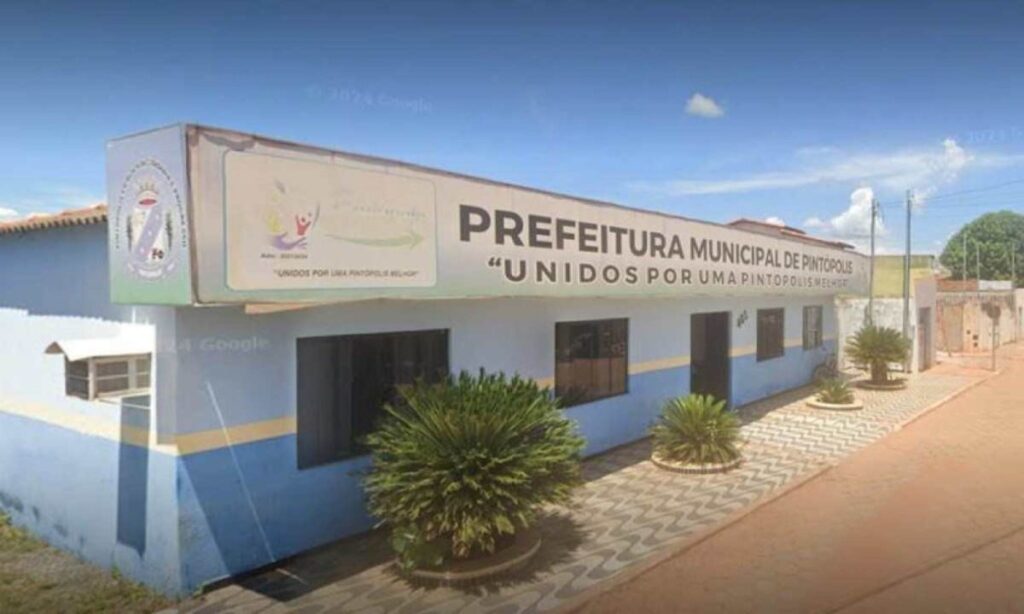 Prefeito de Pintópolis foi denunciado por suspeita de favorecer empresa em obra pública. Crédito: Google Street View. Fonte: Estado De Minas