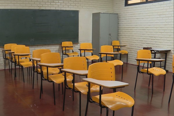 Sala de aula df escola professores — Foto: TV Globo/Reprodução. Fonte: Portal G1