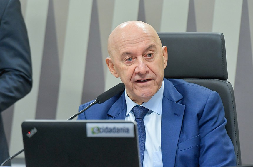 O requerimento é do presidente do colegiado, senador Confúcio Moura Geraldo Magela. Fonte: Agência Senado