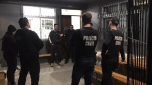 Os empresários teriam direcionado licitações. Imagem: PCSC. Fonte: TVBV