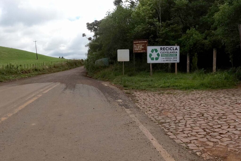 Estrada rural entre Clevelândia e Mangueirinha terá investimentos de R$ 8 milhões Foto: DER-PR. Fonte: Governo do Estado Paraná