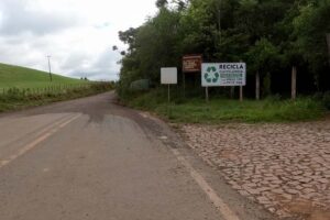 Estrada rural entre Clevelândia e Mangueirinha terá investimentos de R$ 8 milhões Foto: DER-PR. Fonte: Governo do Estado Paraná