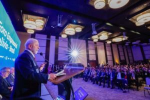 Lula anunciou investimentos da Petrobras na Bolívia - (crédito: Ricardo Stuckert /PR). Fonte: Correio Braziliense