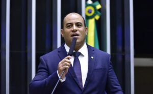 O autor da proposta, deputado Wolmer Araújo. Zeca Ribeiro/Câmara dos Deputados. Fonte: Agência Câmara de Notícias