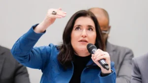 De acordo com a ministra do Planejamento e Orçamento, Simone Tebet (foto), “os recursos do BNDES não serão destinados à União, mas servirão para financiar Estados e municípios” Sérgio Lima/Poder360 - Felipe Salgado Eric Napoli. Fonte: Poder 360